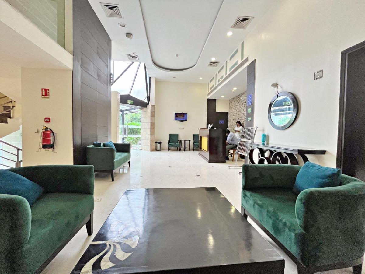 The Grand Orion - Kailash Colony Neu-Delhi Exterior foto