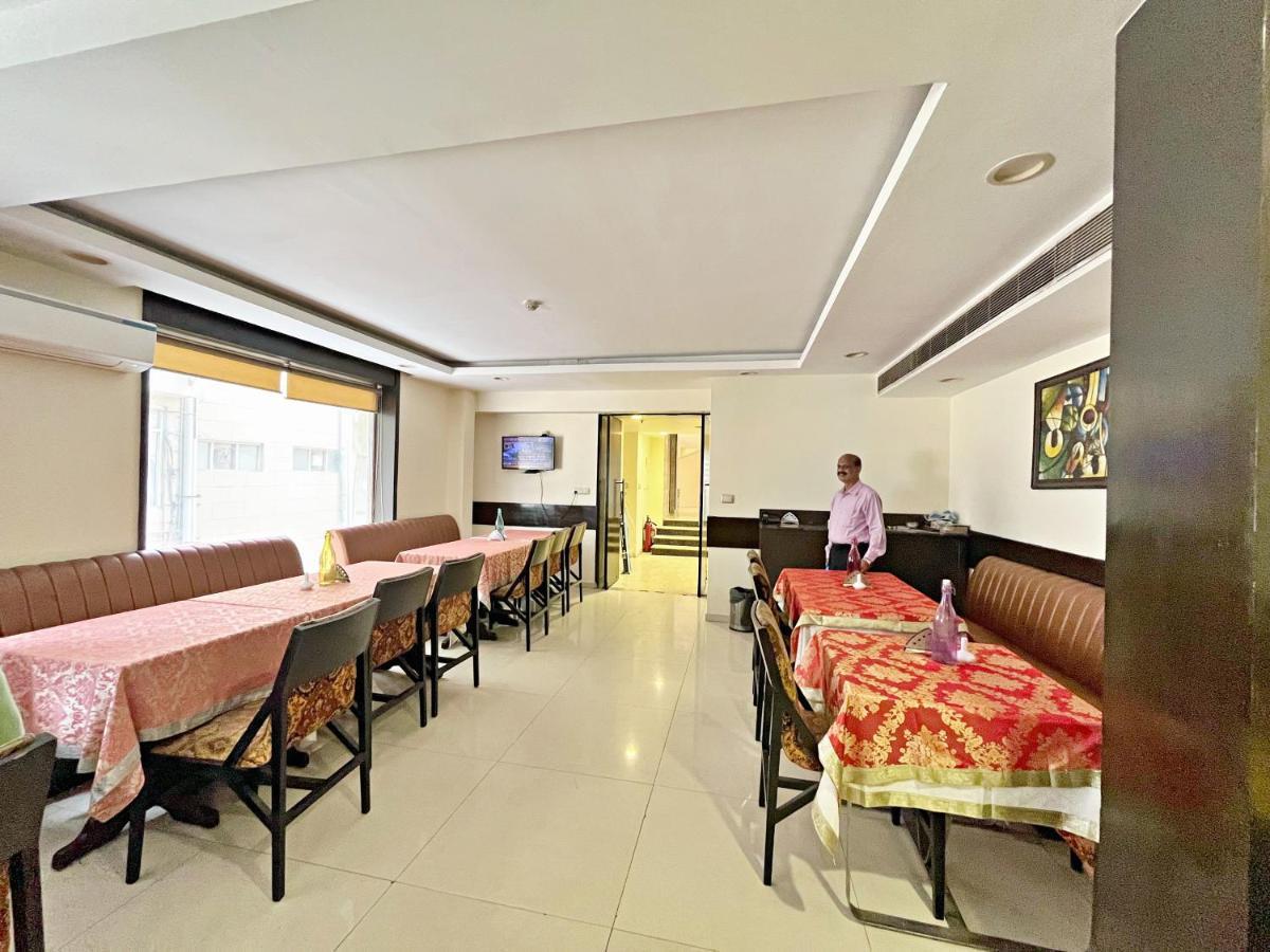 The Grand Orion - Kailash Colony Neu-Delhi Exterior foto
