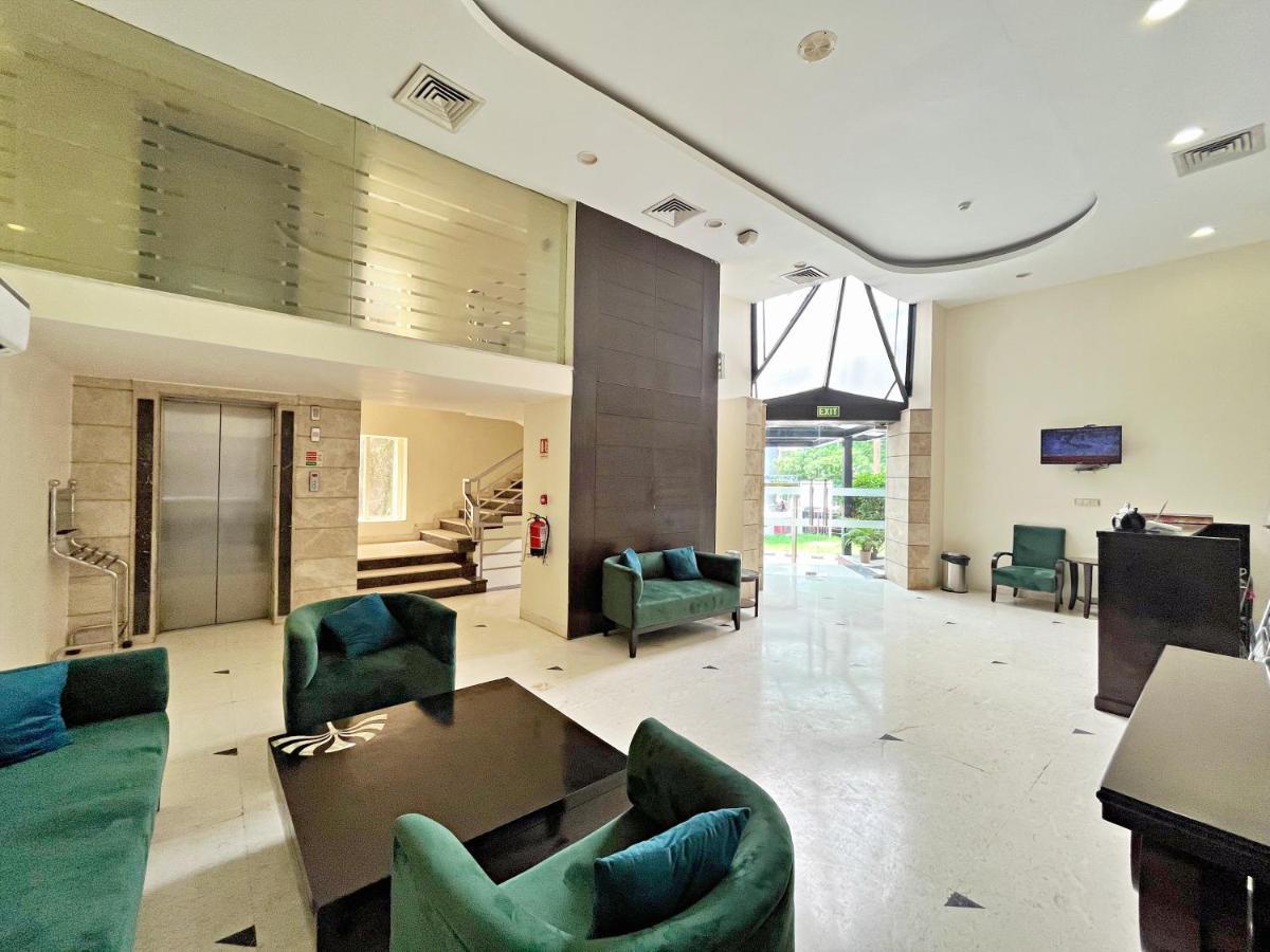 The Grand Orion - Kailash Colony Neu-Delhi Exterior foto