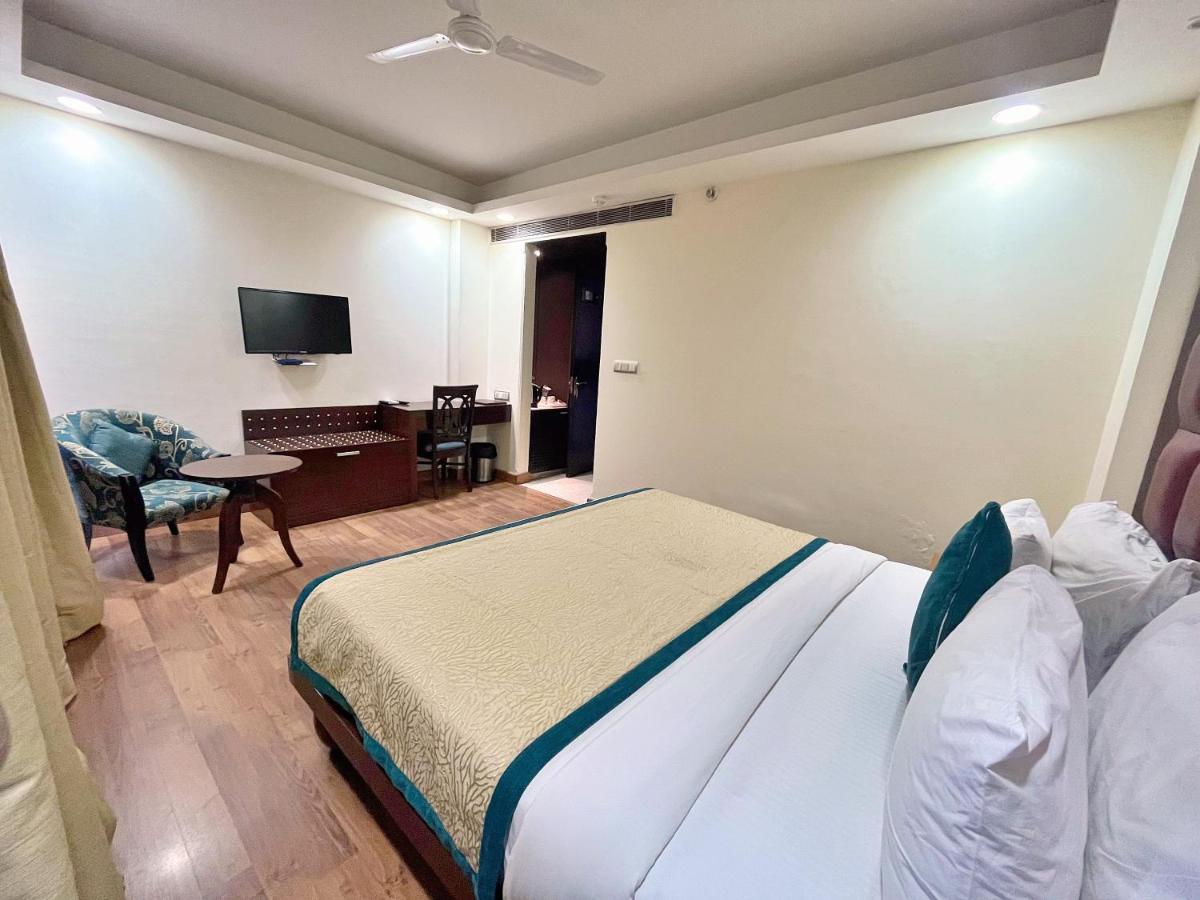The Grand Orion - Kailash Colony Neu-Delhi Exterior foto