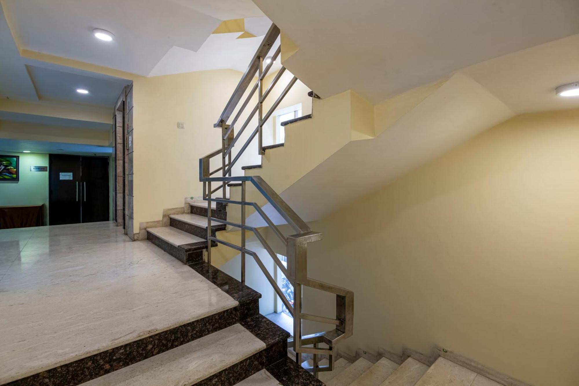The Grand Orion - Kailash Colony Neu-Delhi Exterior foto
