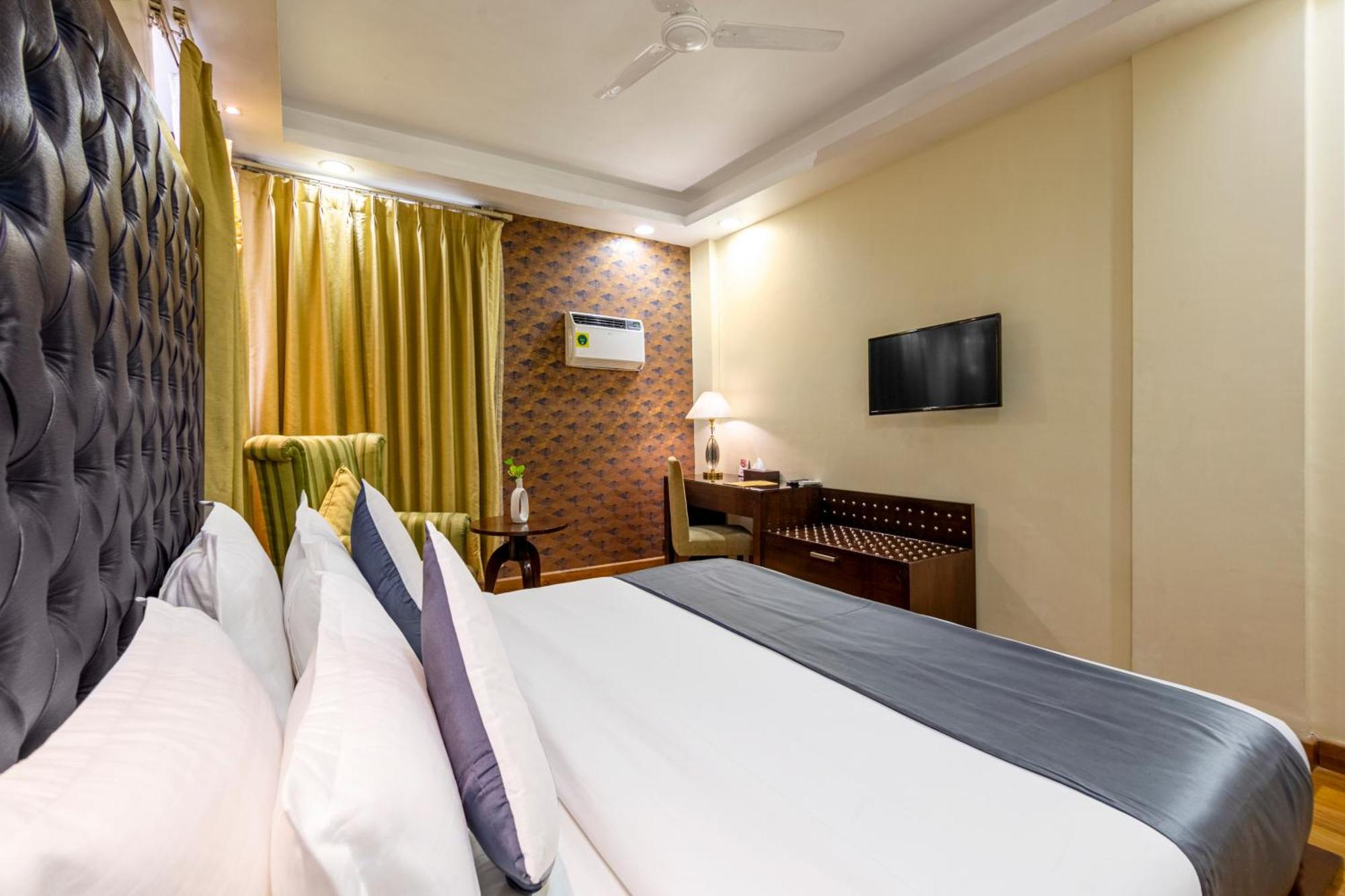 The Grand Orion - Kailash Colony Neu-Delhi Exterior foto